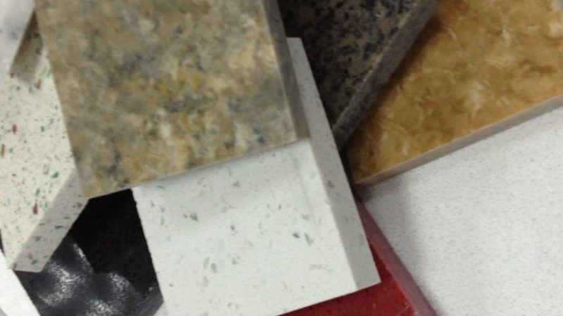 以下是一些在成都地区具有较高知名度和良好口碑的新中式装修瓷砖品牌：